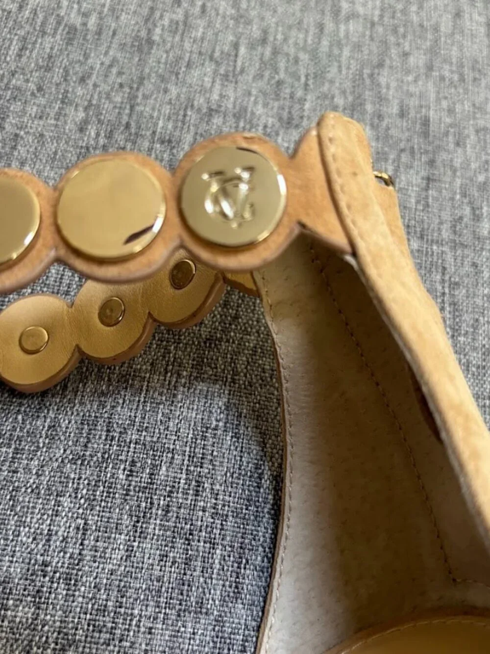 Vince Camuto VC Signature Edolie Amalfi tan suede wedge sandals